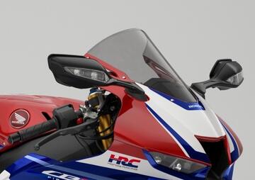 HONDA CBR1000RR-R FIREBLADE ハイウインドスクリーン スモーク 08R70-MKR-D10ZA