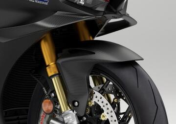 HONDA CBR1000RR-R FIREBLADE カーボンフロントフェンダー 08F72-MKR-DH0